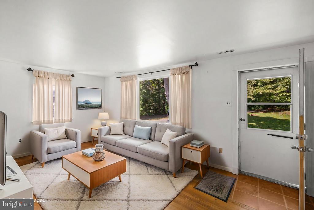 2083 OLD SAWMILL LANE