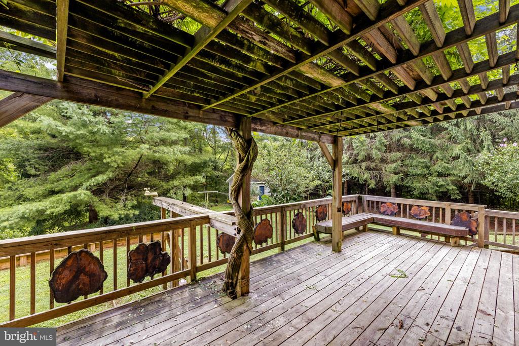 2083 OLD SAWMILL LANE