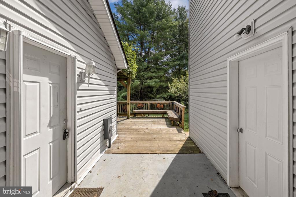 2083 OLD SAWMILL LANE