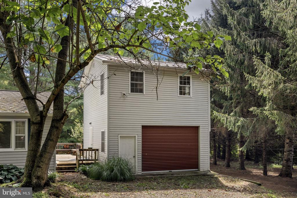 2083 OLD SAWMILL LANE