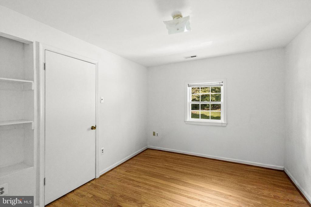 2083 OLD SAWMILL LANE