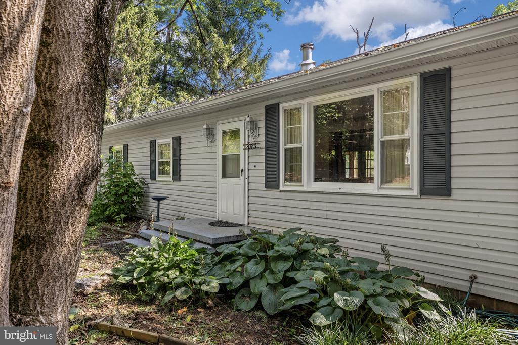 2083 OLD SAWMILL LANE