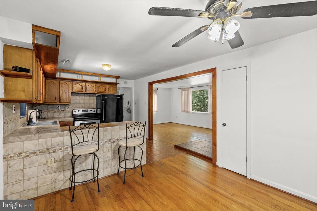 2083 OLD SAWMILL LANE