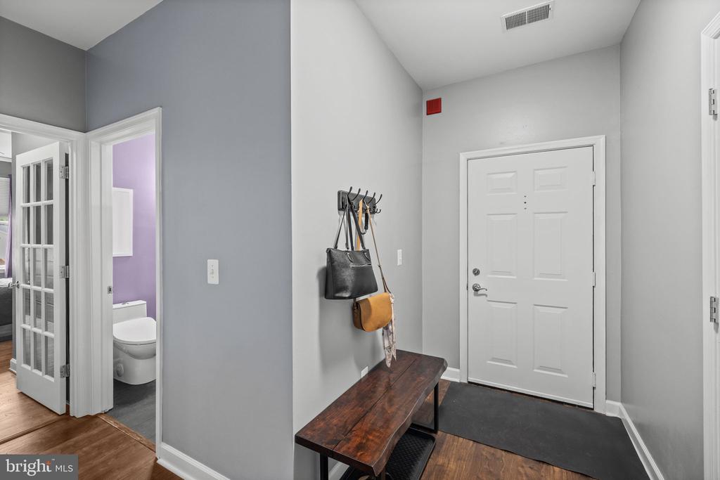 6161 WILLOW PLACE Unit: 207