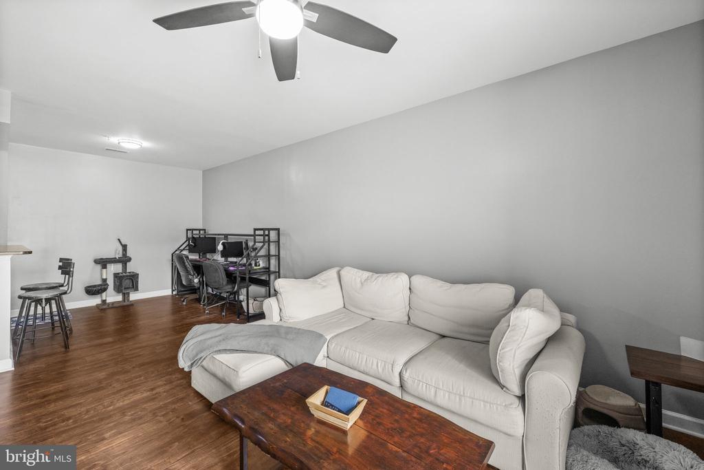 6161 WILLOW PLACE Unit: 207