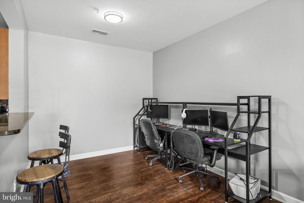 6161 WILLOW PLACE Unit: 207