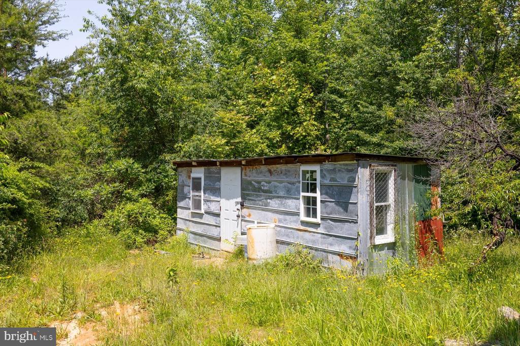 PEACH GROVE ROAD