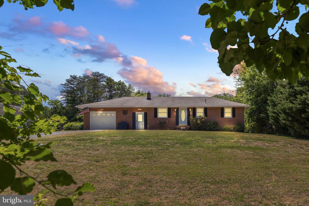 108 MELTON MANOR DRIVE