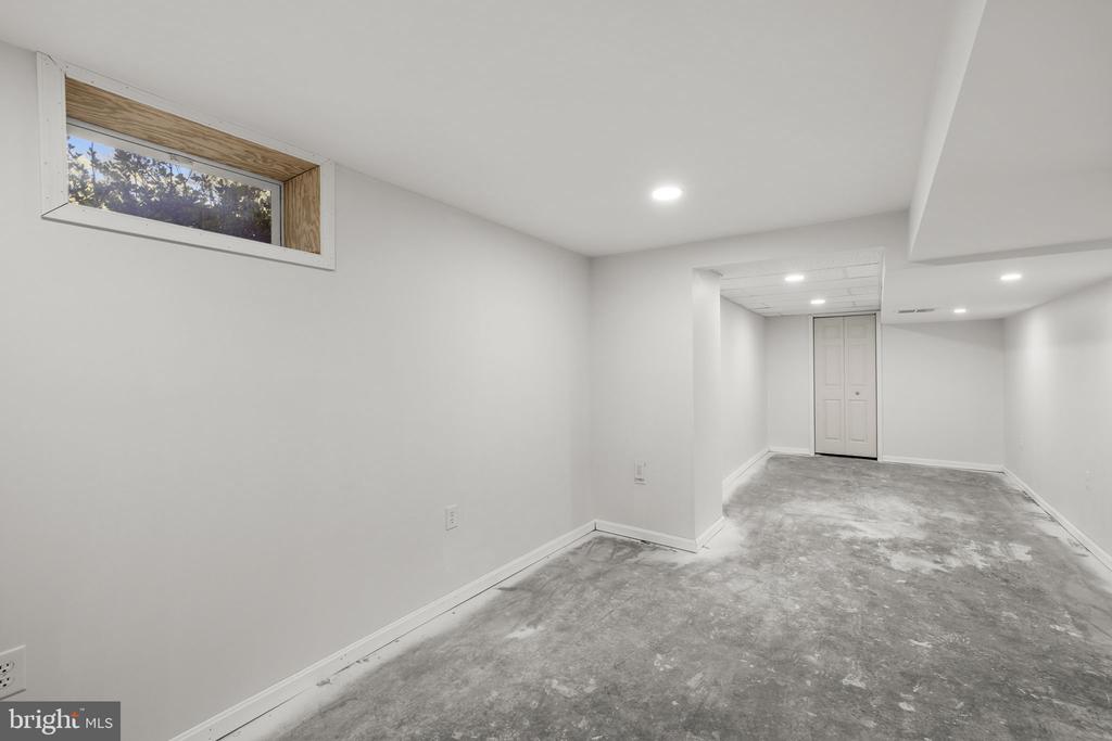 108 MELTON MANOR DRIVE