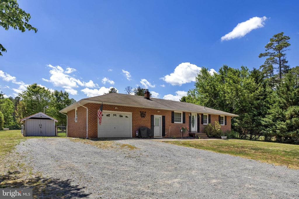 108 MELTON MANOR DRIVE