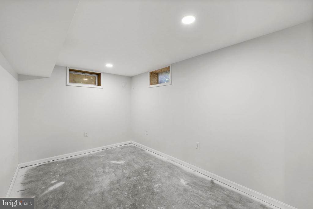 108 MELTON MANOR DRIVE