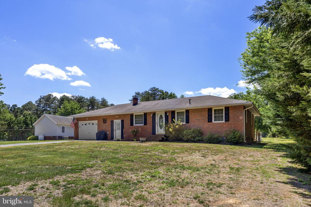 108 MELTON MANOR DRIVE