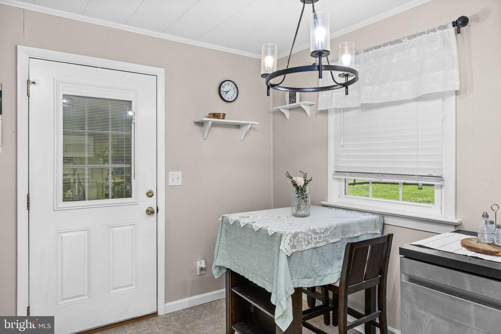 108 MELTON MANOR DRIVE