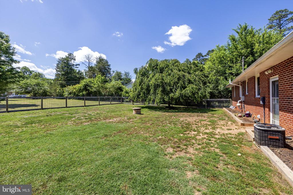 108 MELTON MANOR DRIVE