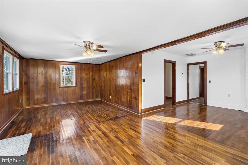468 RIDGEVIEW