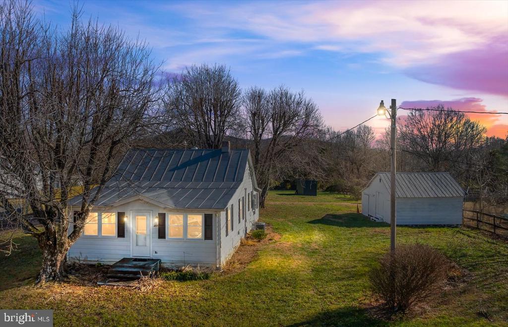468 RIDGEVIEW