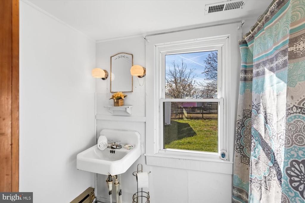 468 RIDGEVIEW