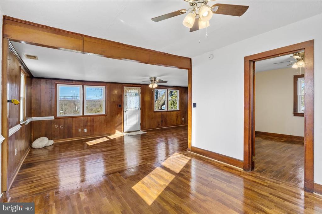 468 RIDGEVIEW