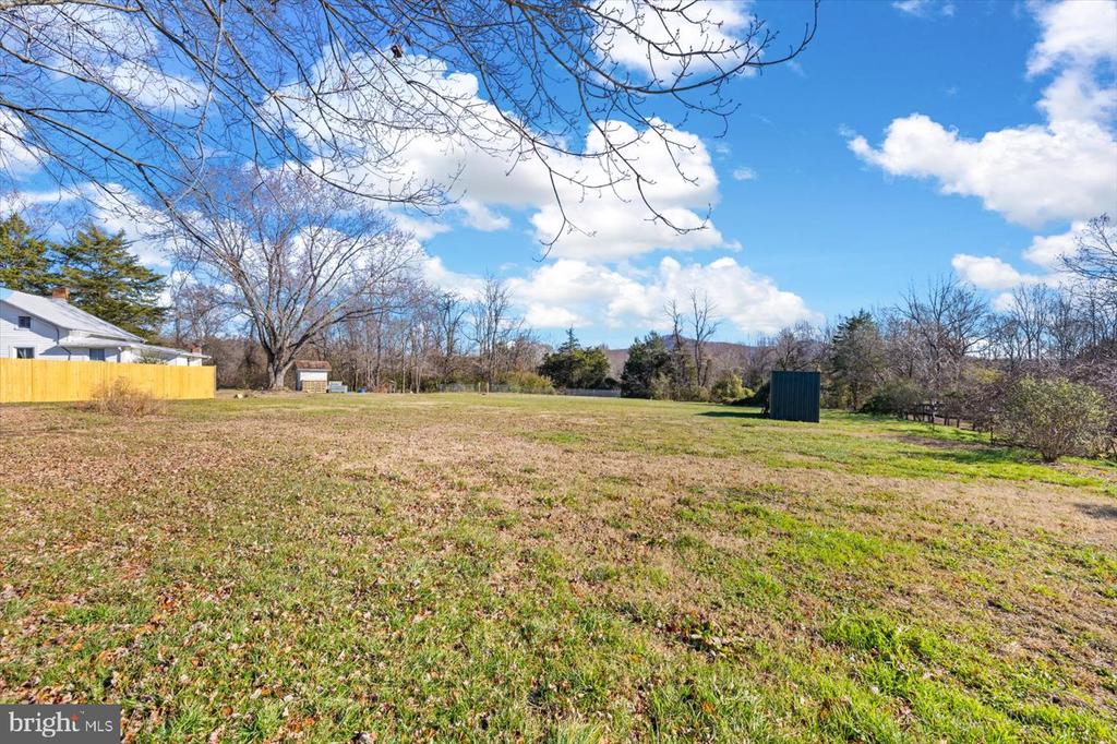 468 RIDGEVIEW