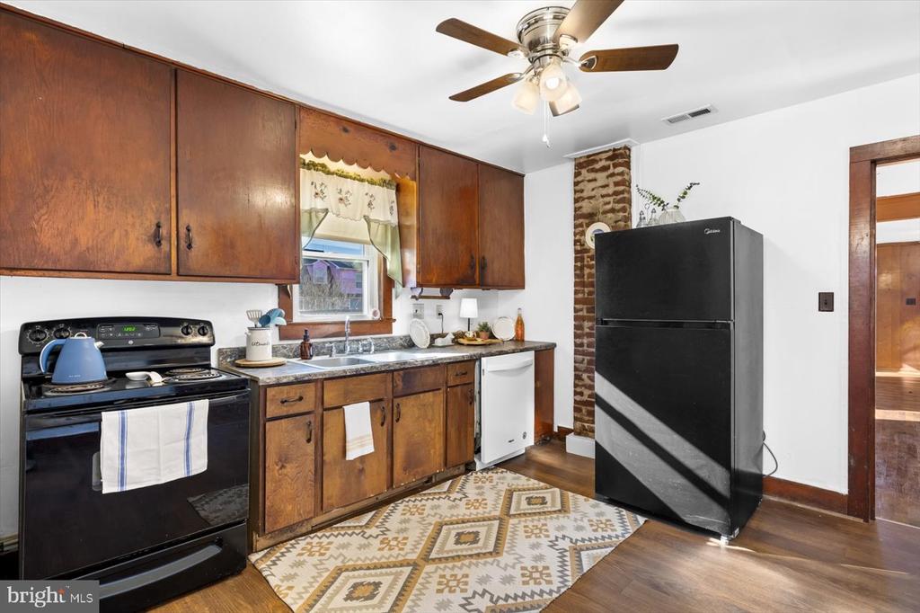 468 RIDGEVIEW