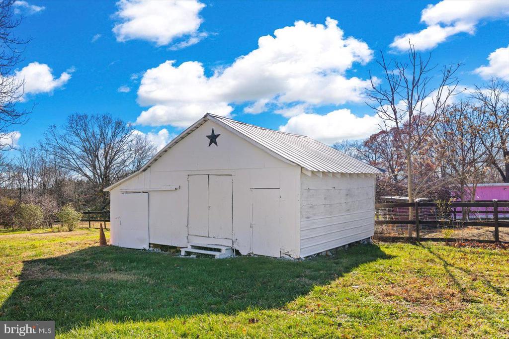 468 RIDGEVIEW