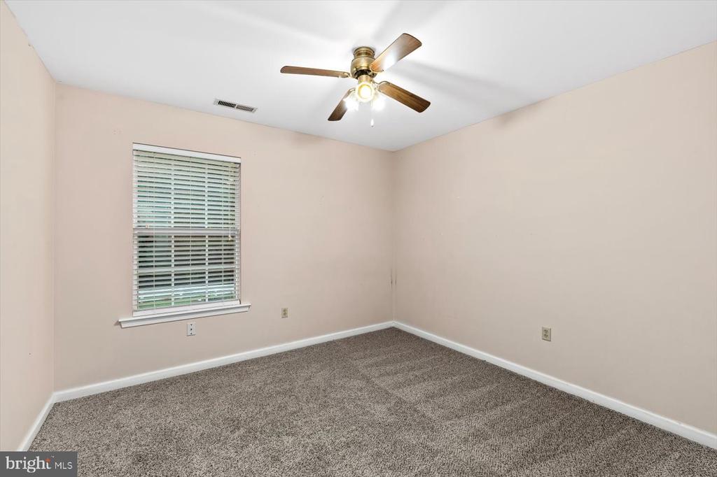 319 FOX HUNTERS LANE