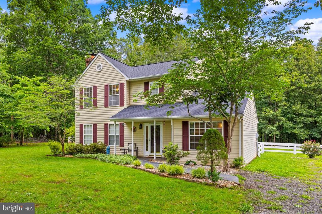 319 FOX HUNTERS LANE