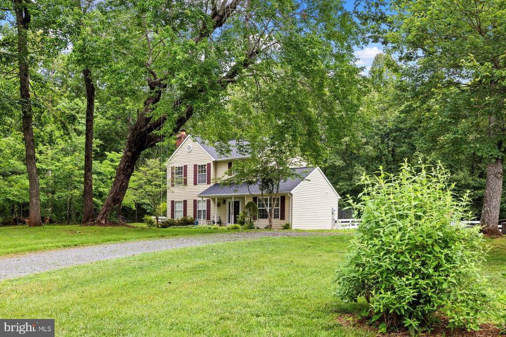 319 FOX HUNTERS LANE