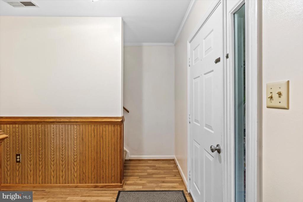 319 FOX HUNTERS LANE
