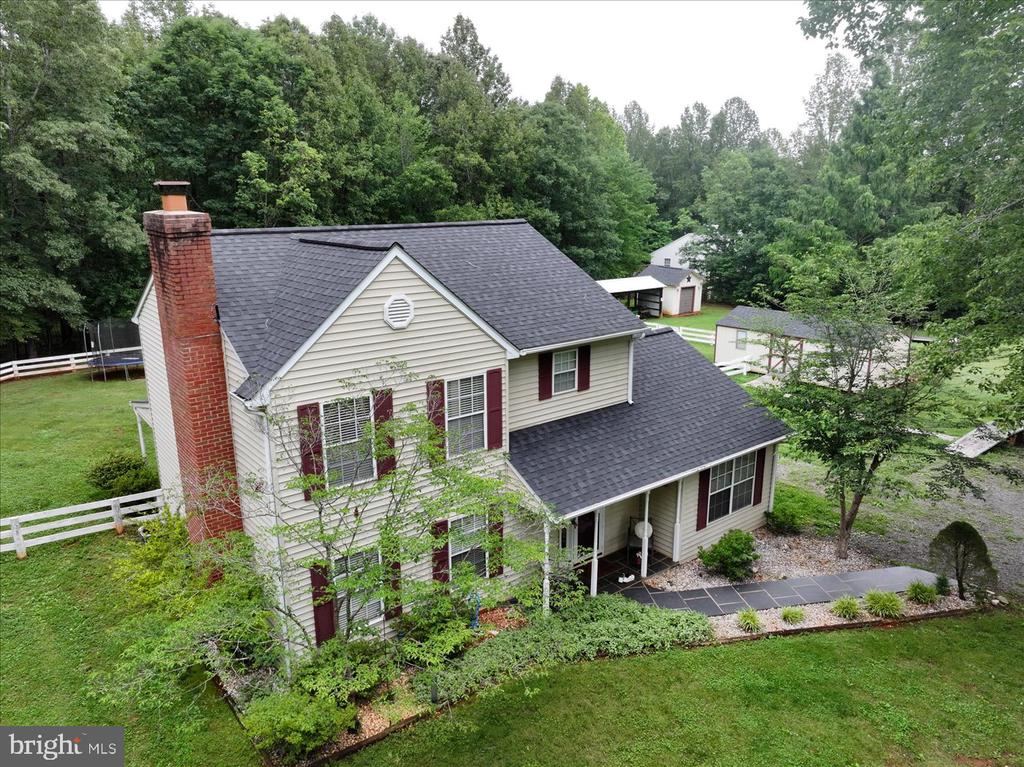 319 FOX HUNTERS LANE