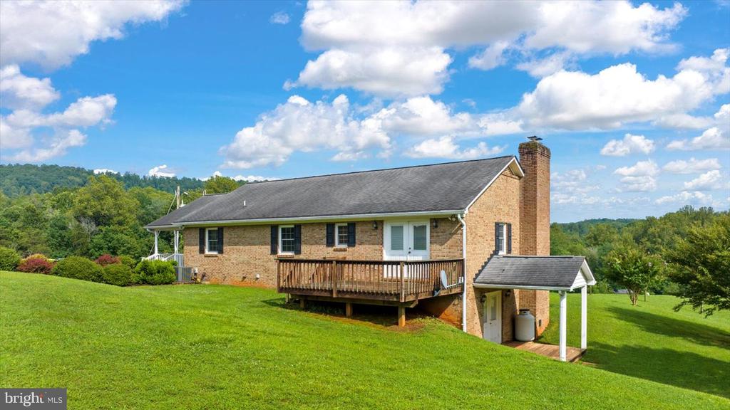 1117 POOR HOUSE ROAD