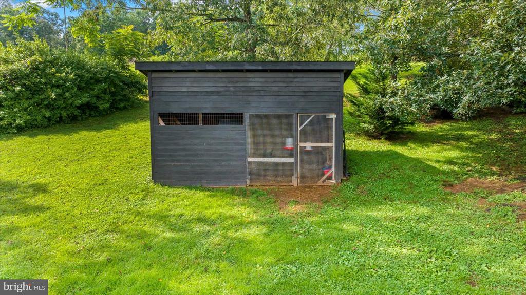 1117 POOR HOUSE ROAD