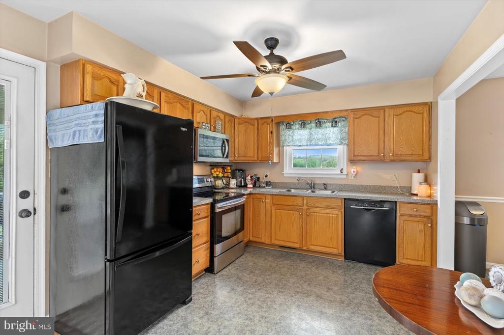 1117 POOR HOUSE ROAD