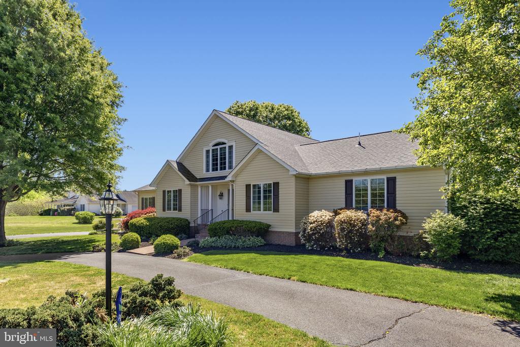 64 ROLLING GREEN LANE