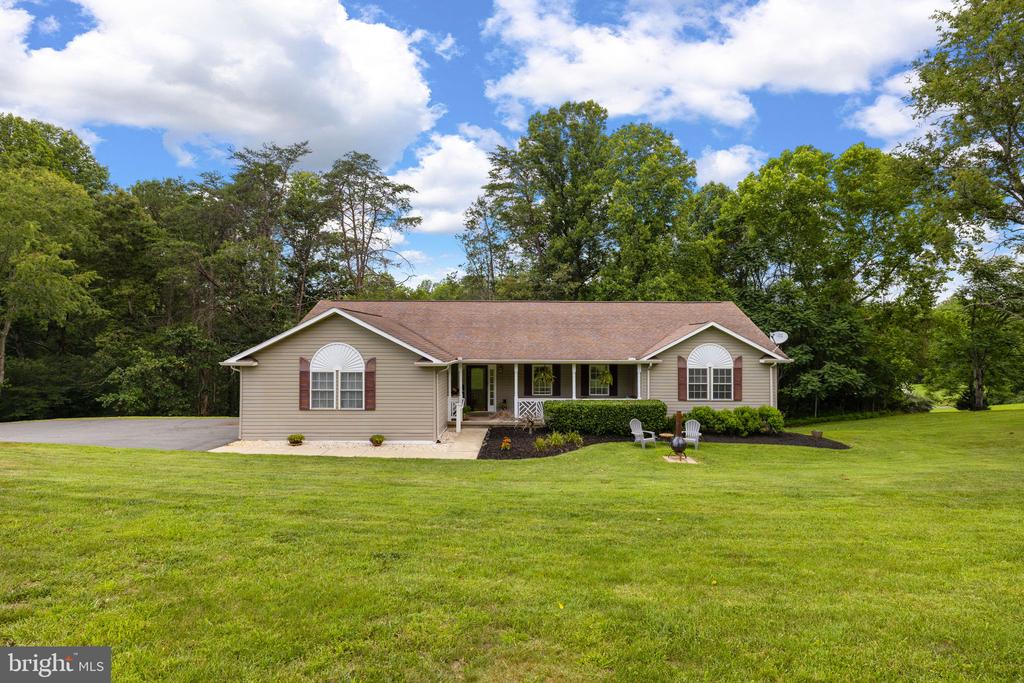 104 HALF PENNY LANE