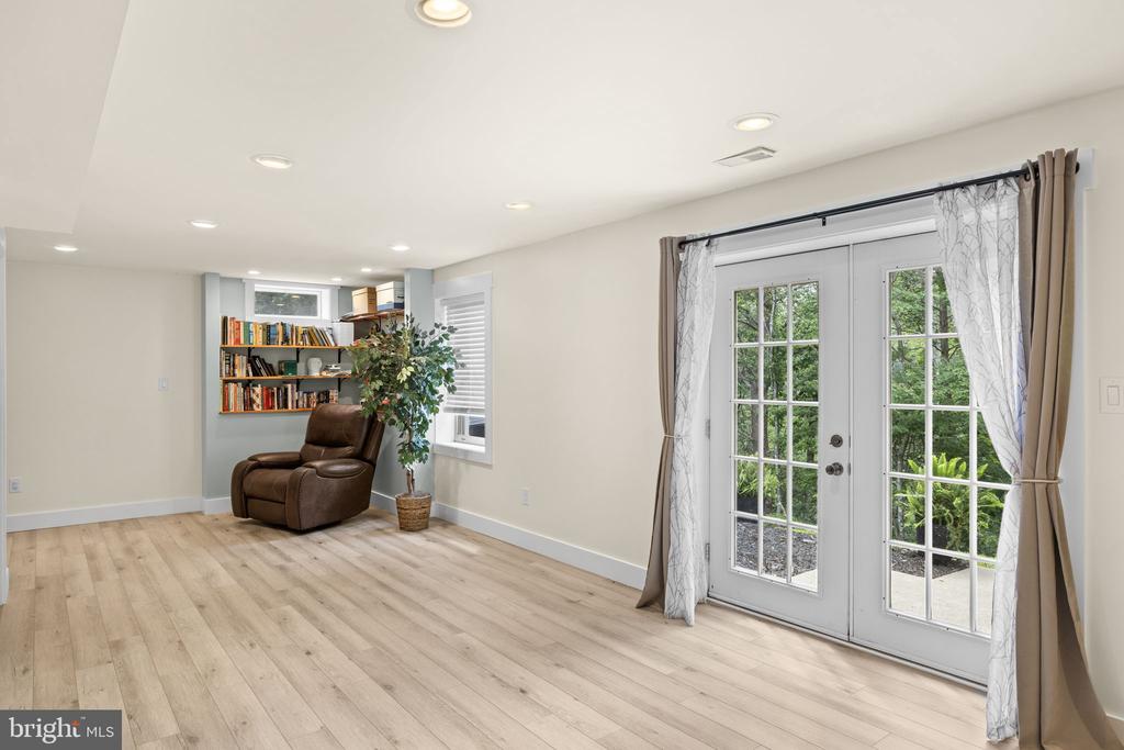 104 HALF PENNY LANE