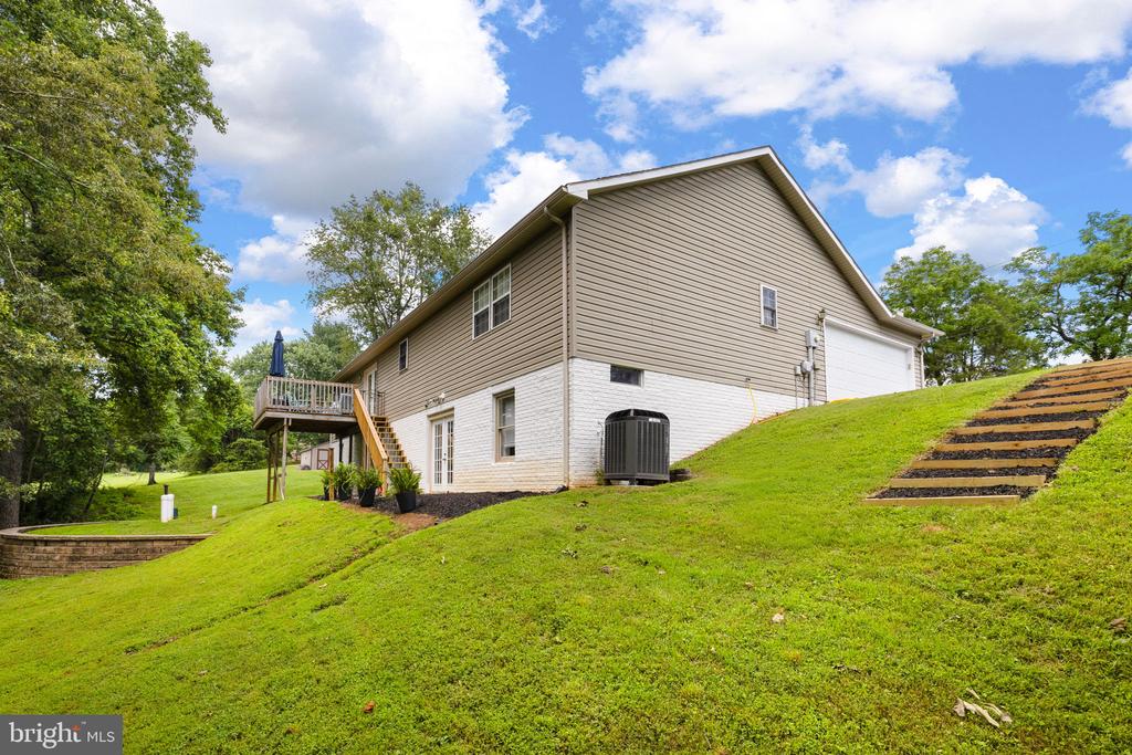 104 HALF PENNY LANE