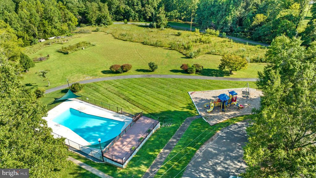 104 HALF PENNY LANE