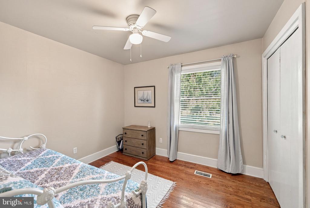 5809 RIDGEVIEW ROAD