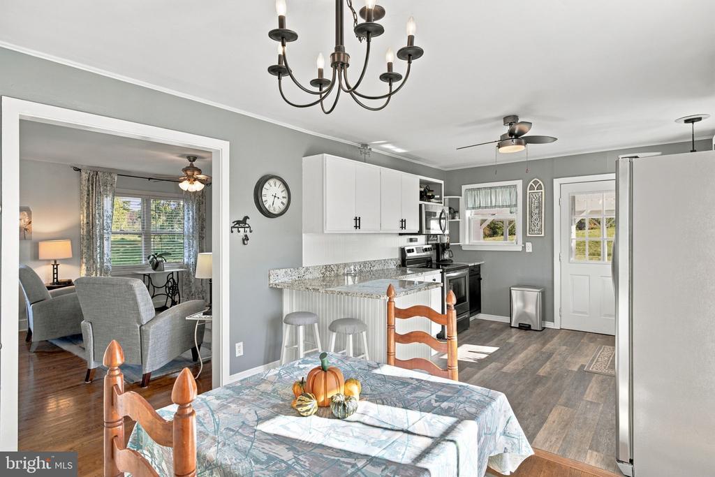5809 RIDGEVIEW ROAD