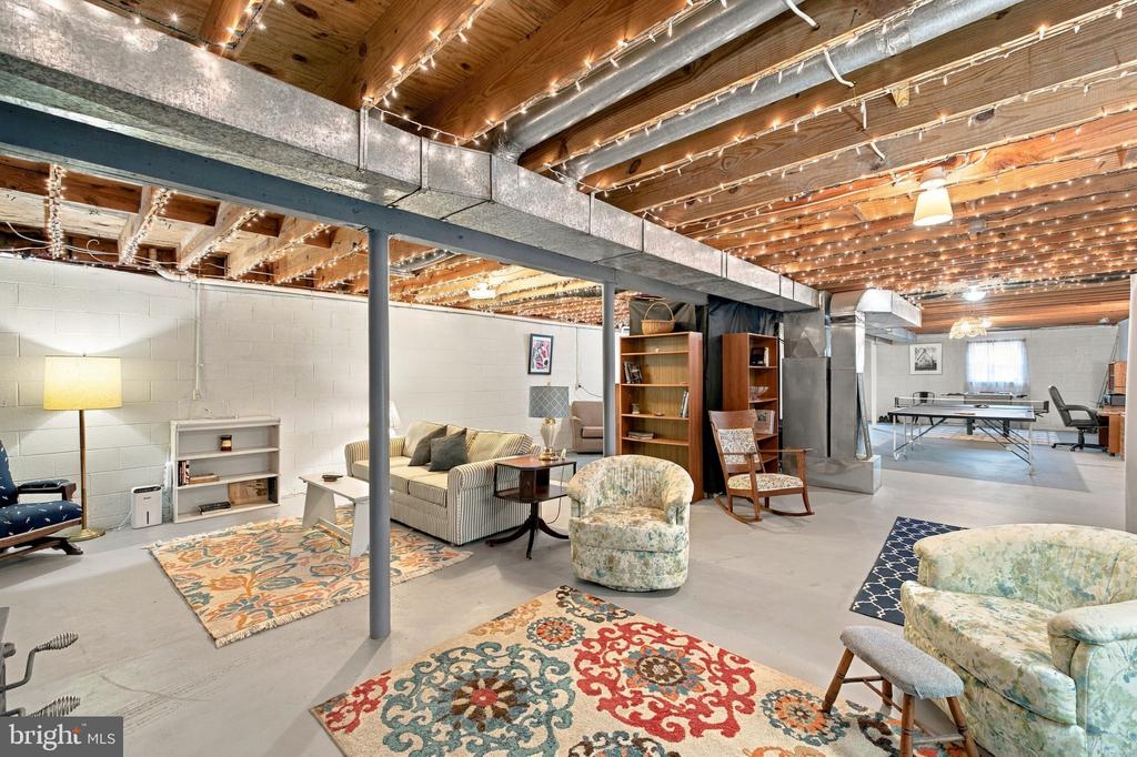 5809 RIDGEVIEW ROAD