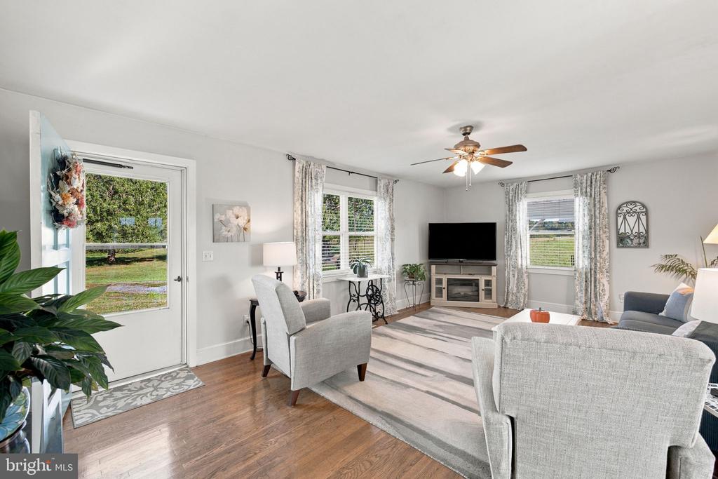 5809 RIDGEVIEW ROAD