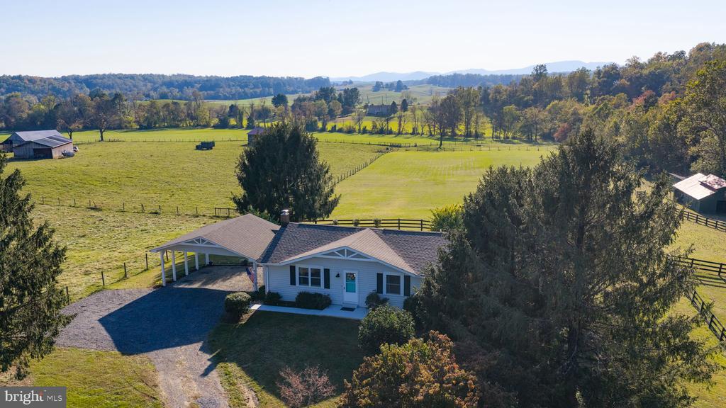 5809 RIDGEVIEW ROAD