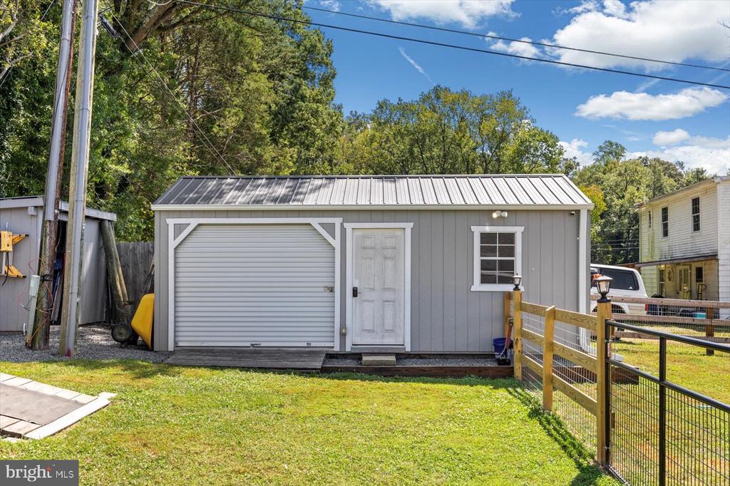 11535 MAY LANE