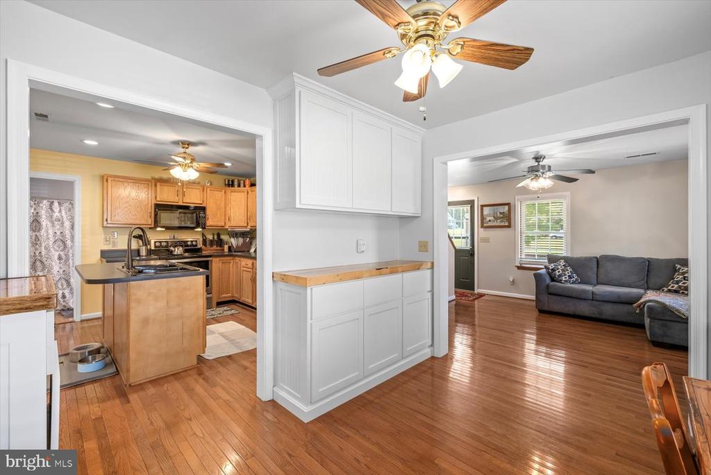 11535 MAY LANE