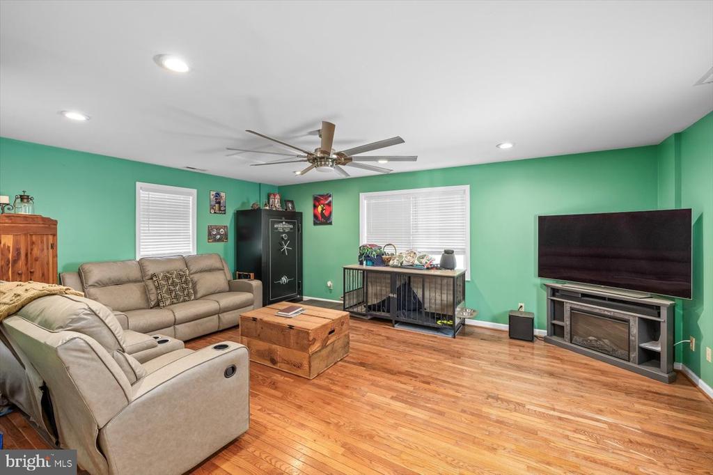 11535 MAY LANE