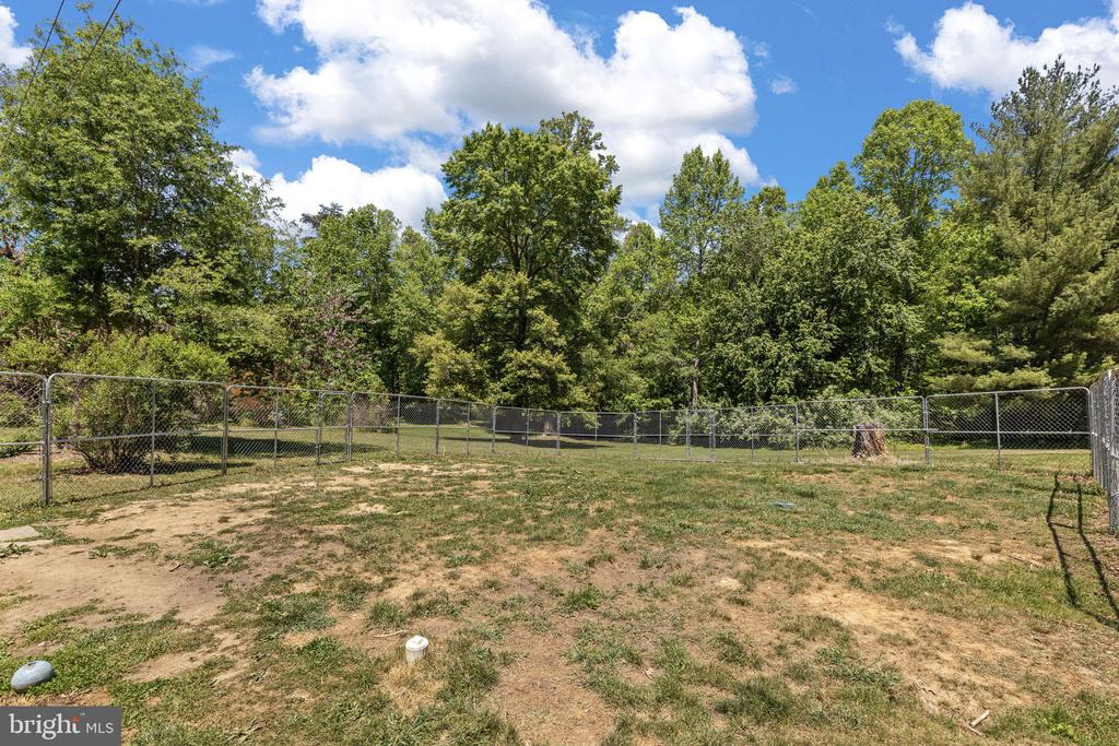 17195 OAKSHADE ROAD