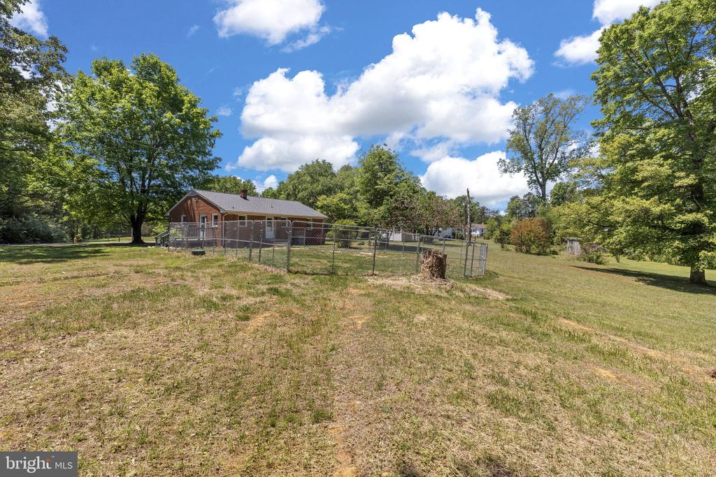 17195 OAKSHADE ROAD