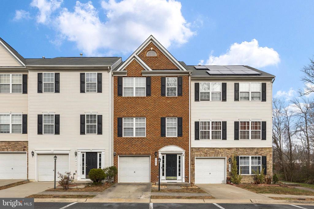 205 TRADEWINDS TERRACE
