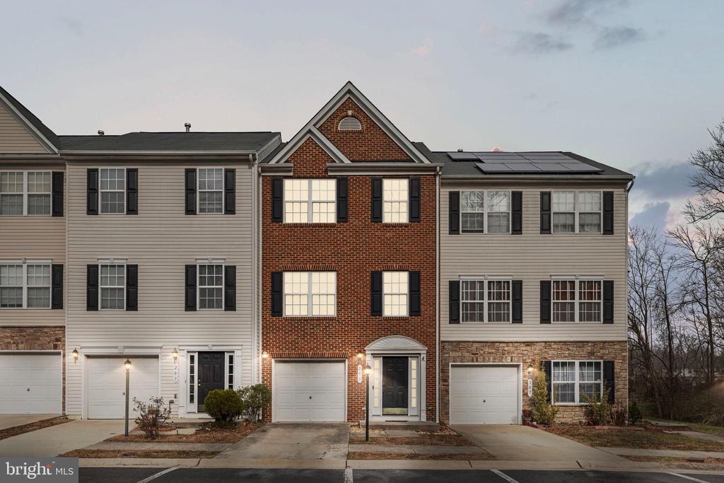 205 TRADEWINDS TERRACE